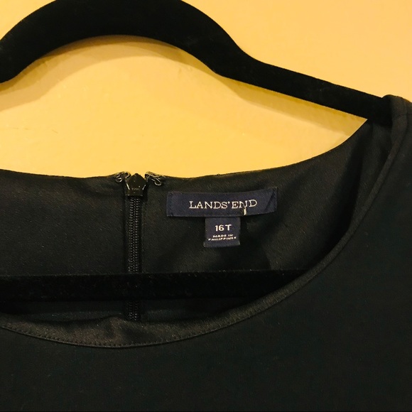 SIMPLE BLACK LANDS END DRESS - Picture 2 of 6